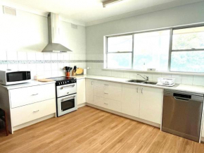 BeeJays Family Getaway Kingscote